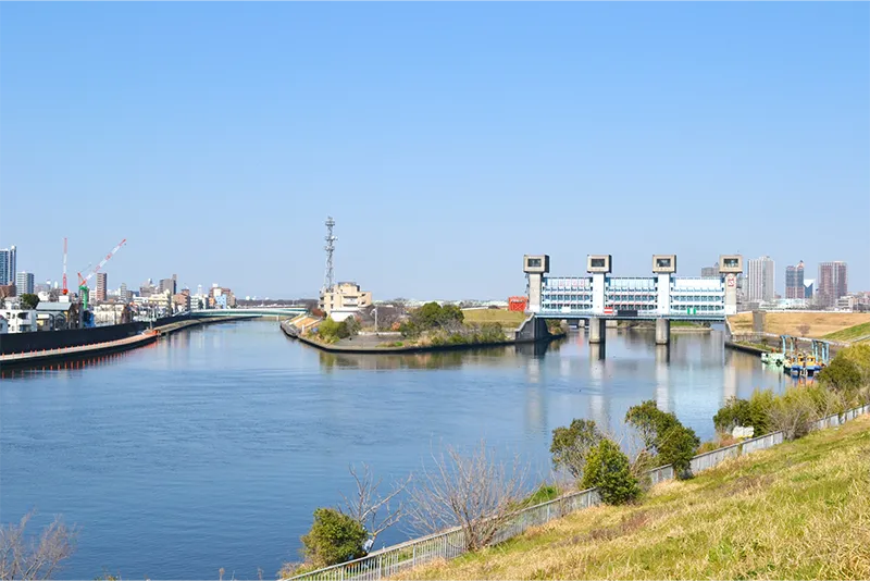 岩淵水門（青水門）